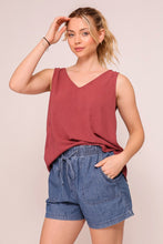 Load image into Gallery viewer, Solid Sleeveless Tank Top
