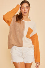 Load image into Gallery viewer, Round Neck Color Block Top
