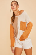 Load image into Gallery viewer, Round Neck Color Block Top
