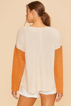 Load image into Gallery viewer, Round Neck Color Block Top
