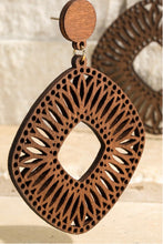Load image into Gallery viewer, Natural Wood Filigree Earring
