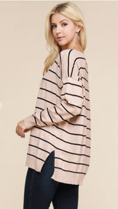 Round Neck Ivory Stripped Sweater