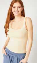Load image into Gallery viewer, Basic Scoop Neck Tank Top
