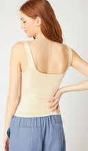 Load image into Gallery viewer, Basic Scoop Neck Tank Top
